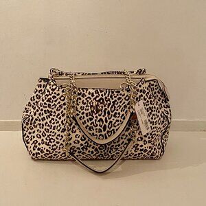 Guess Purse - NEW